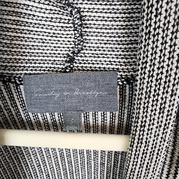 Anthropologie Sunday in Brooklyn Knit Cardigan S - Picture 4 of 5